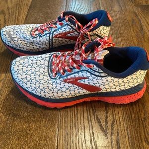 Brooks Adrenaline GTS 20 Patriotic Women’s Running Shoe size 8.5